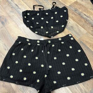 Black Daisy Patterned Women's Set